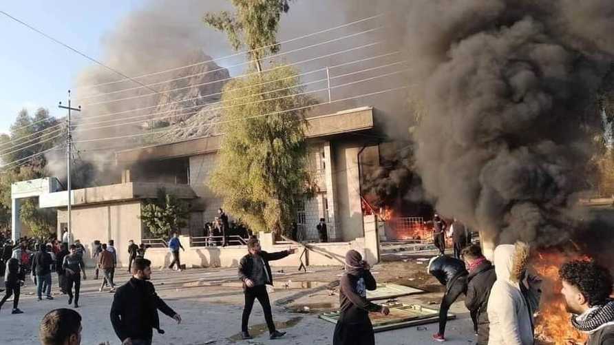 التقارير أشارت إلى احراق المحتجين مقار أحزاب كردية حاكمة